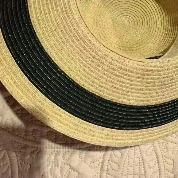 Shade and Shore Women’s Floppy Hat in Preowned Condition One Size - Picture 9 of 13
